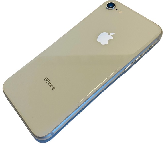 📱iPhone 8 | White & Silver | 64g | NEW Apple Charger | EUC - Picture 9 of 11